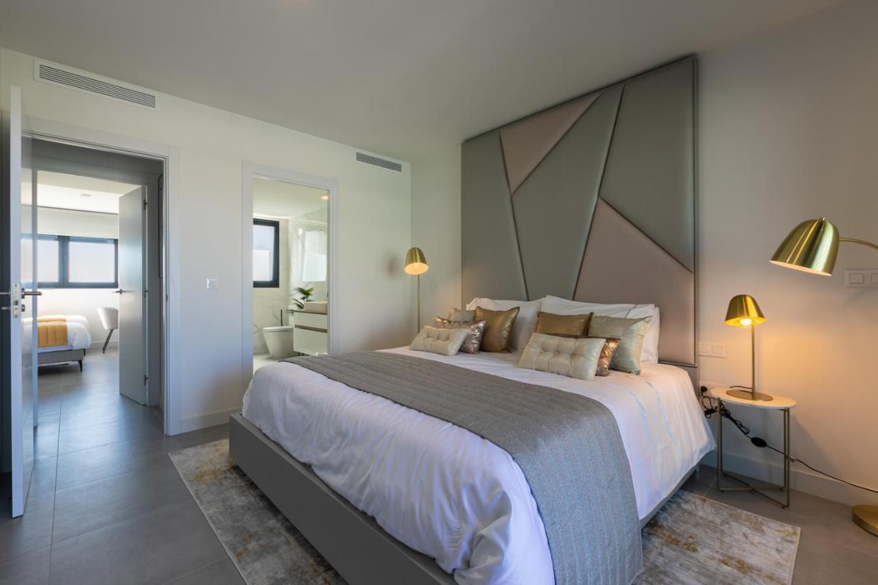 埃斯特波纳The Golden Oasis Penthouse公寓 外观 照片